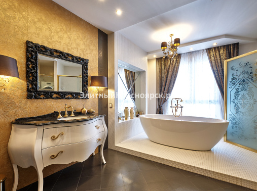 Большая шикарная квартира в центре Взлетки цена 51500000.00