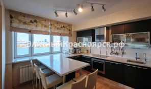 Большая квартира на Южном берегу с эксклюзивной планировкой цена 40000000.00 Фото 3.