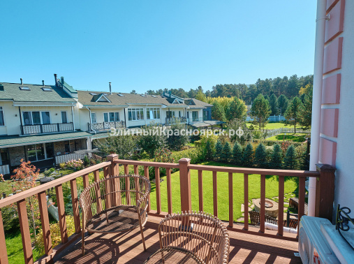 Таунхаус с дизайнерской отделкой цена 75000000.00