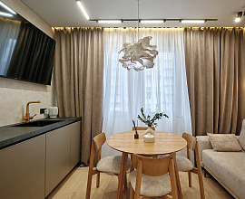 4 - комнатная квартира ул.Петра Ломако