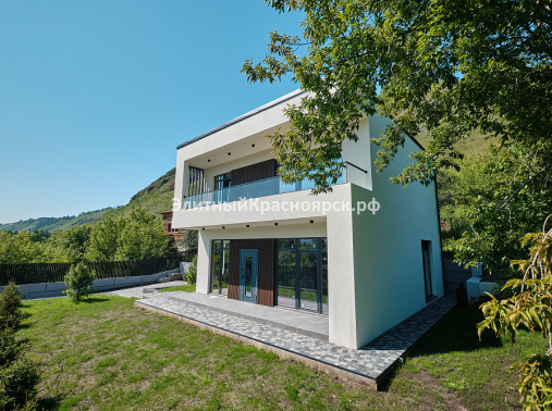 Южная вилла в Удачном цена 32800000.00